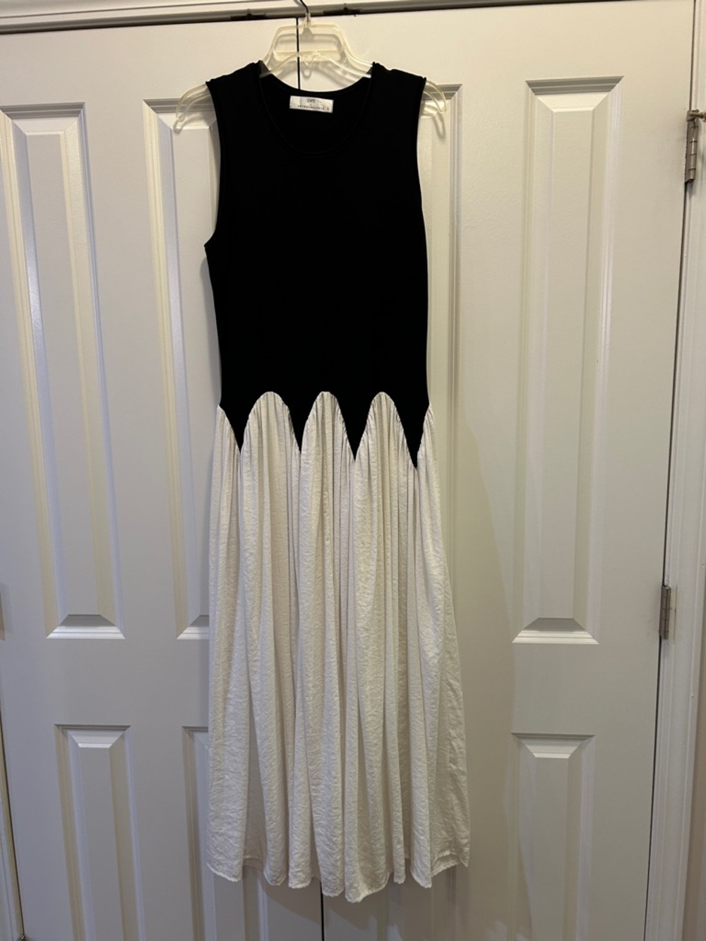 Anthropologie Siempre Michelle Sleeveless Black and White Midi Dress - Picture 4 of 13
